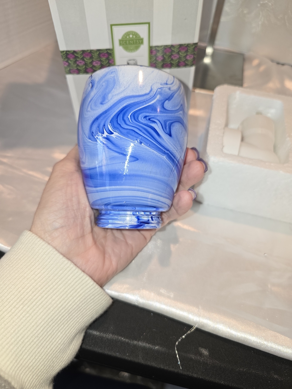 SCENTSY WARMER " BLUE WATERCOLOR"